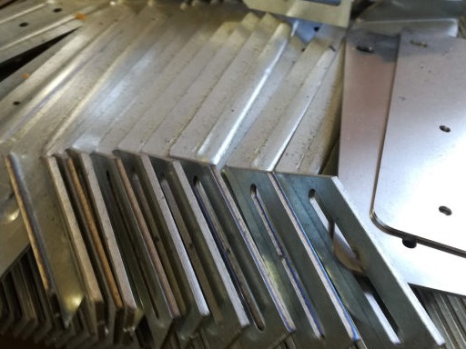 Dettaglio lavorazioni carpenteria taglio laser